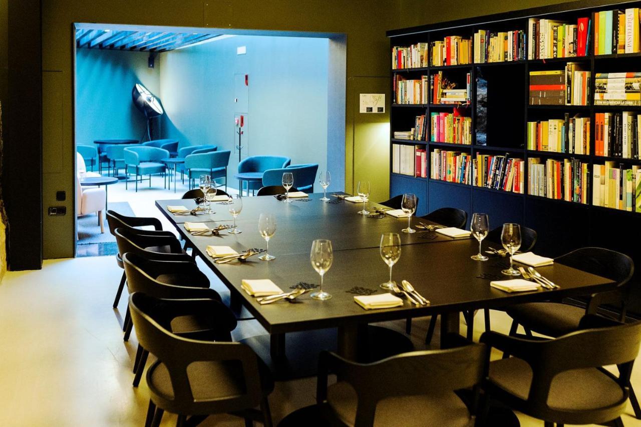 卡罗酒店 瓦伦西亚 外观 照片 Library at the London Edition
