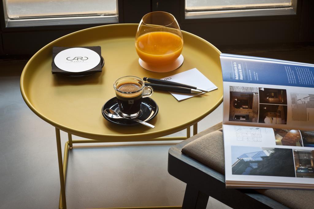 卡罗酒店 瓦伦西亚 外观 照片 A coffee table